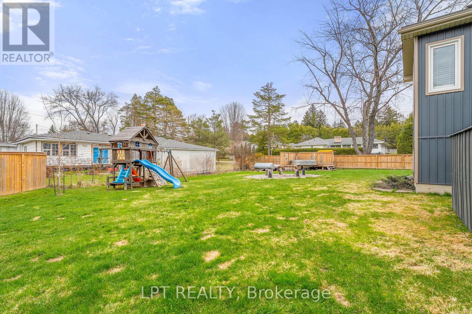 23 Dunkelman Drive, Georgina, Ontario  L4P 3C8 - Photo 36 - N12959144