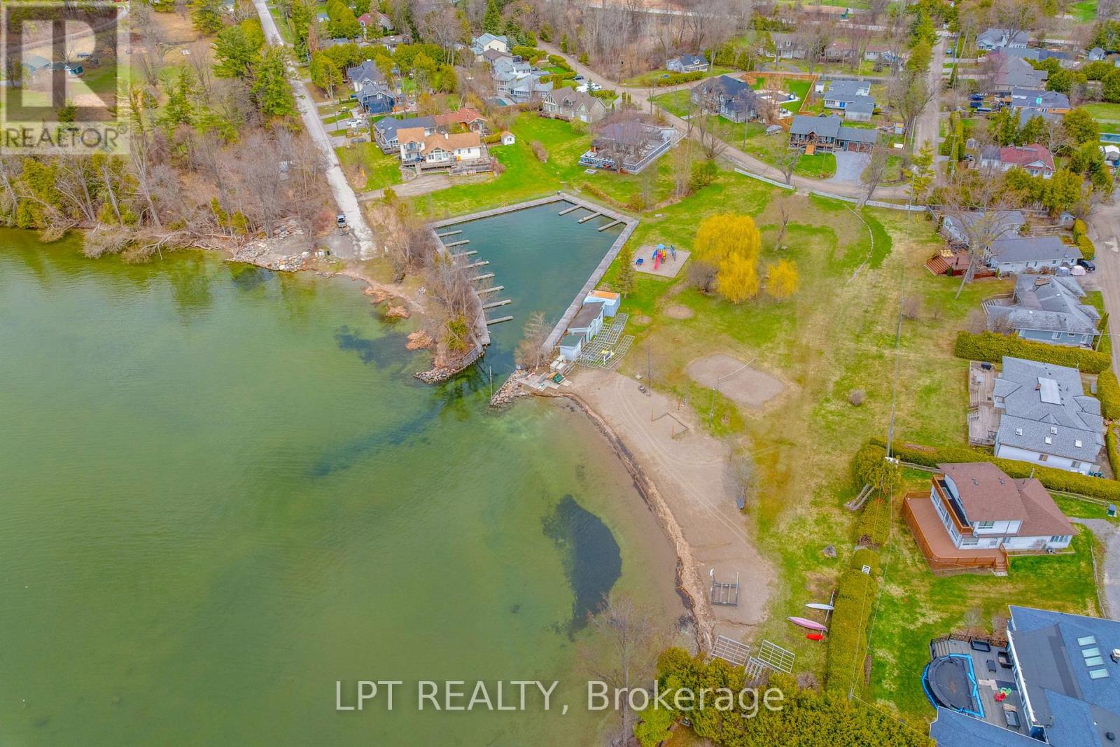 23 Dunkelman Drive, Georgina, Ontario  L4P 3C8 - Photo 46 - N12959144