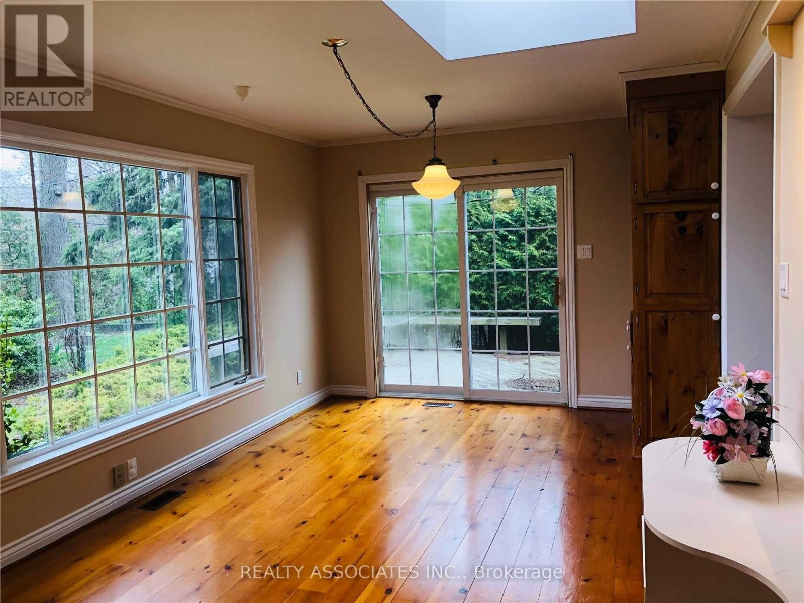 32 Almond Avenue, Markham, Ontario  L3T 1L1 - Photo 6 - N12959152