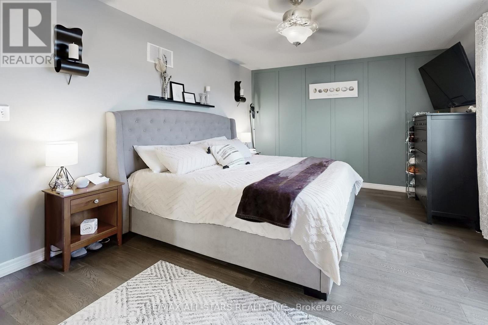 6 Hirst Avenue, Georgina, Ontario  L4P 4E6 - Photo 27 - N12959154