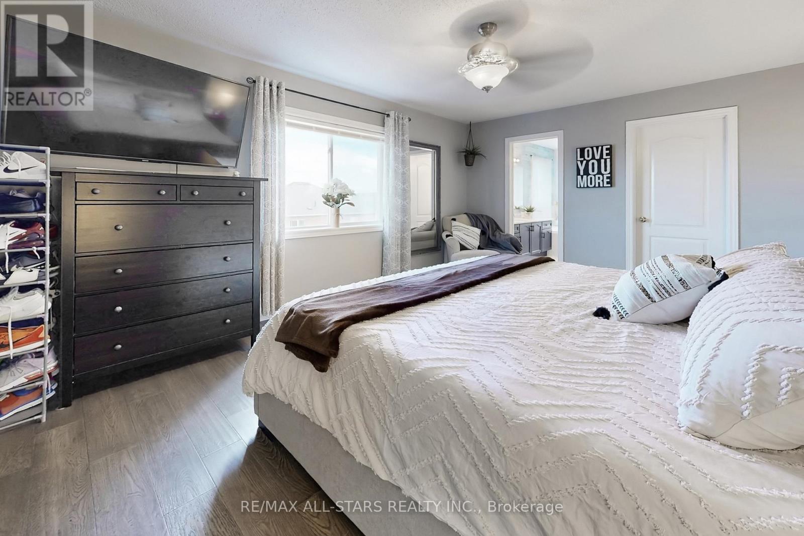 6 Hirst Avenue, Georgina, Ontario  L4P 4E6 - Photo 28 - N12959154