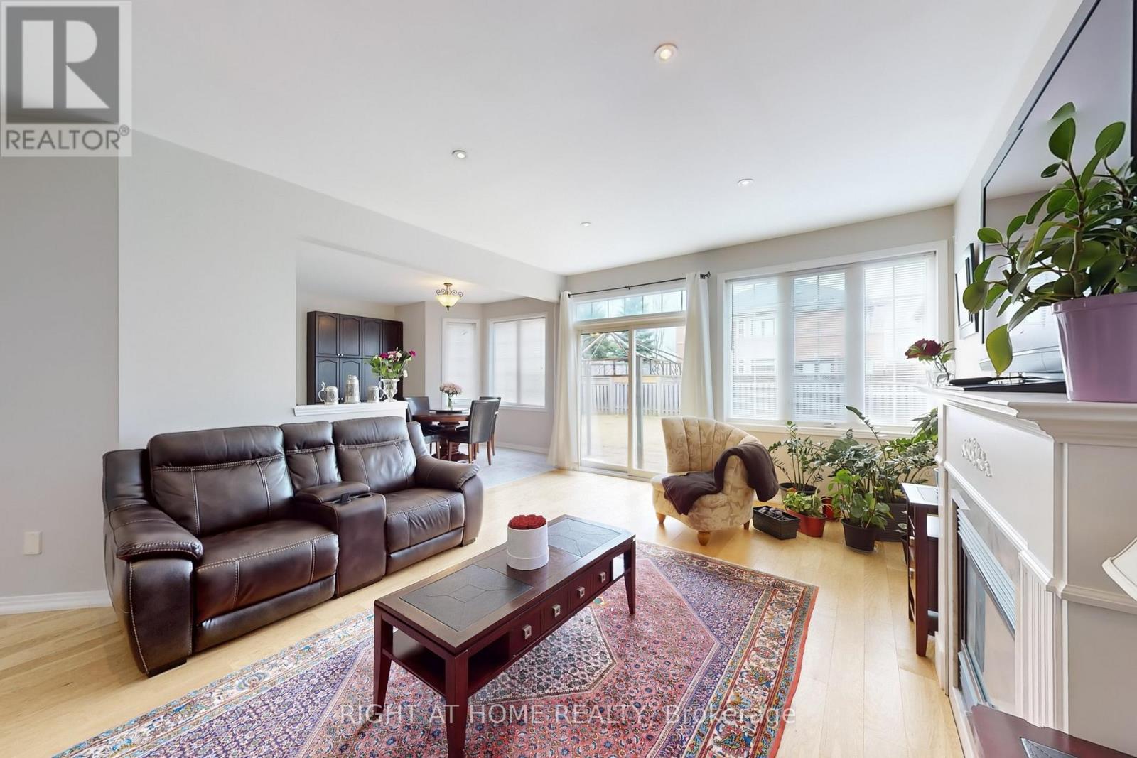 19 Robert Grundy Road, Markham, Ontario  L6C 3A5 - Photo 14 - N12959162