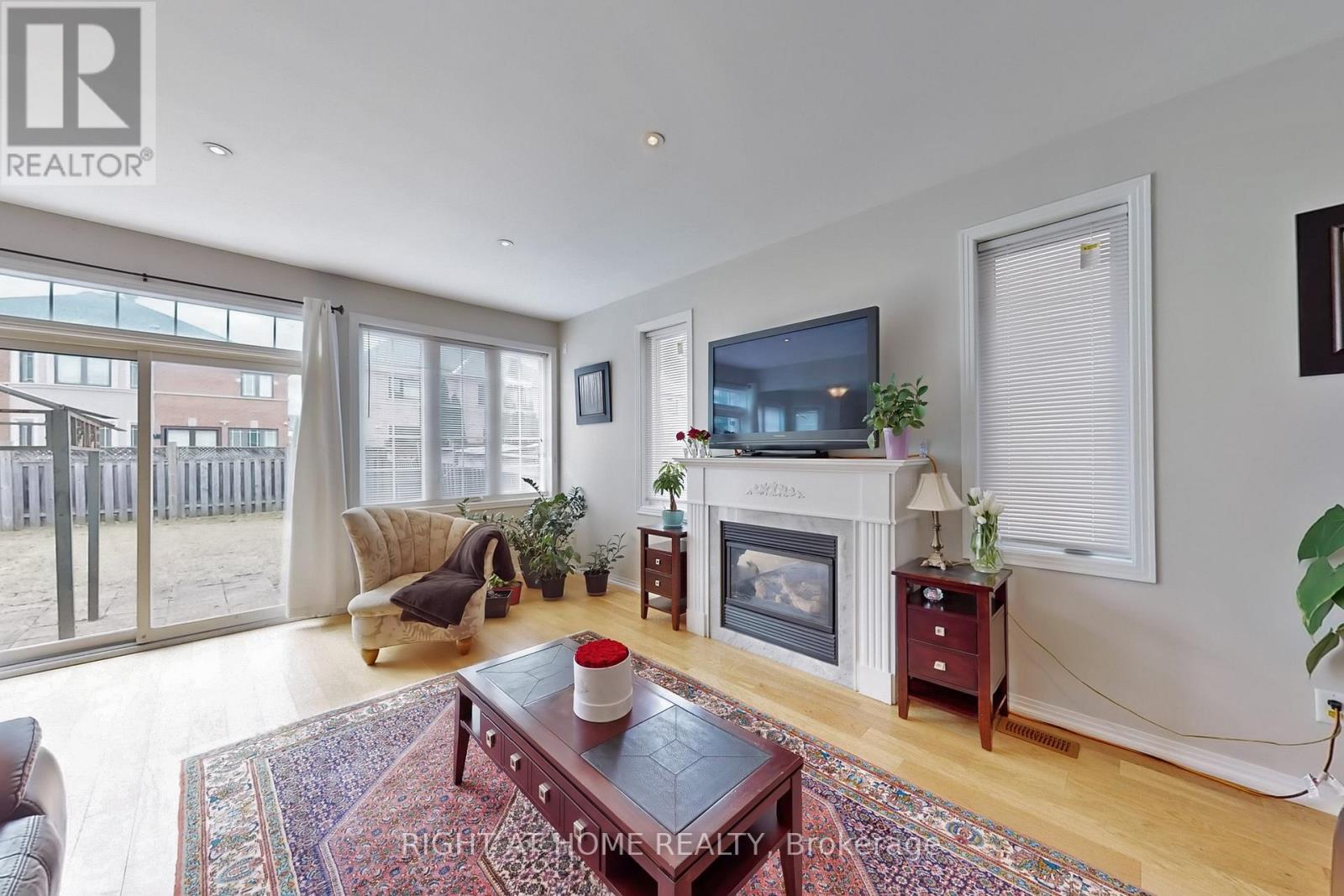 19 Robert Grundy Road, Markham, Ontario  L6C 3A5 - Photo 15 - N12959162