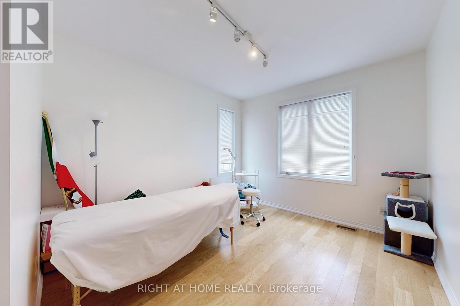 19 Robert Grundy Road, Markham, Ontario  L6C 3A5 - Photo 16 - N12959162