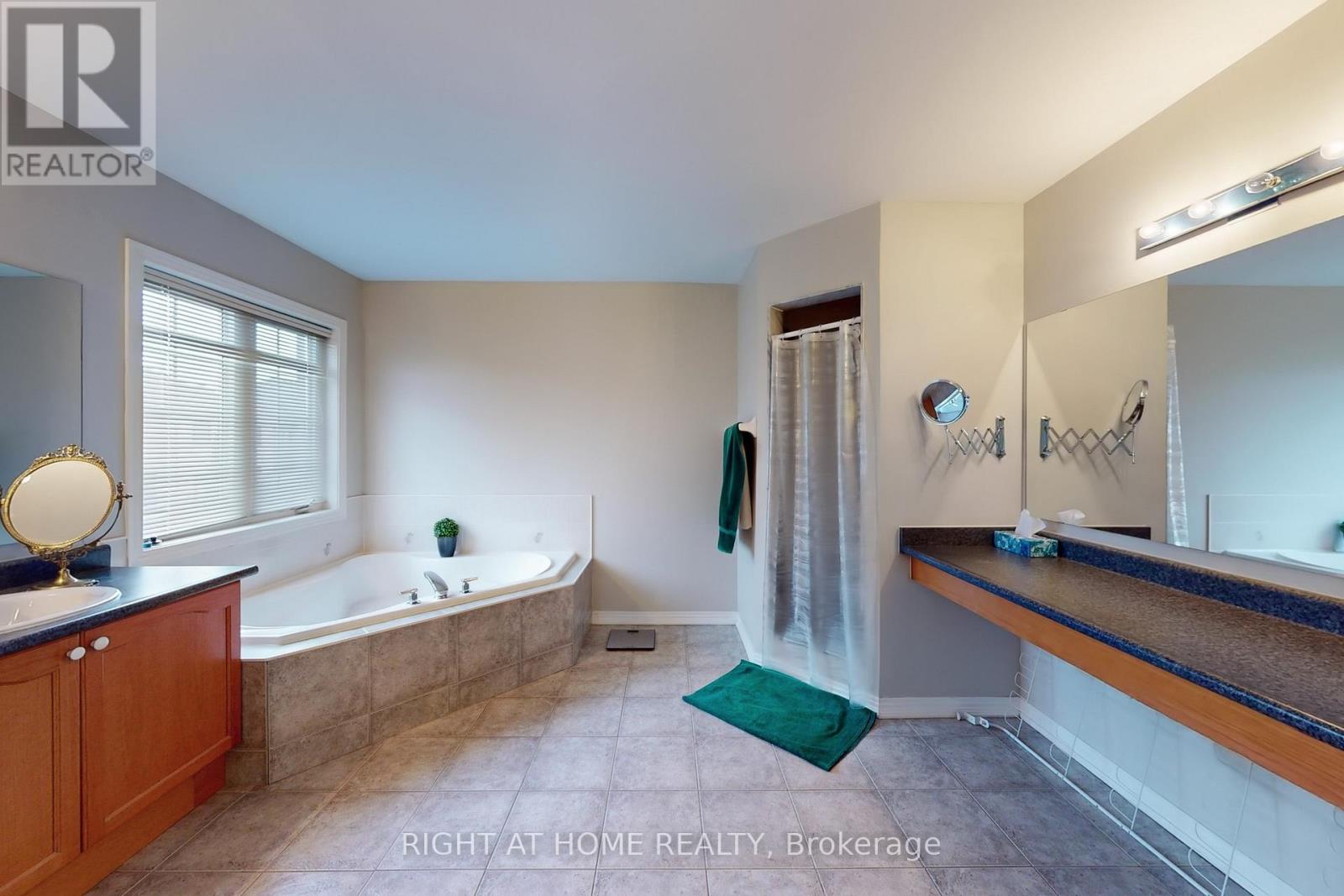 19 Robert Grundy Road, Markham, Ontario  L6C 3A5 - Photo 22 - N12959162