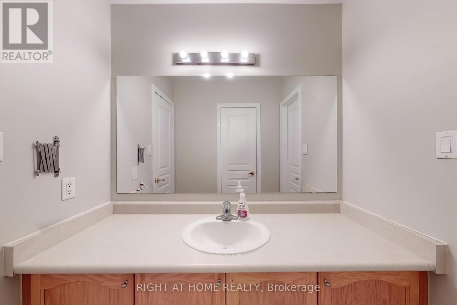 19 Robert Grundy Road, Markham, Ontario  L6C 3A5 - Photo 28 - N12959162