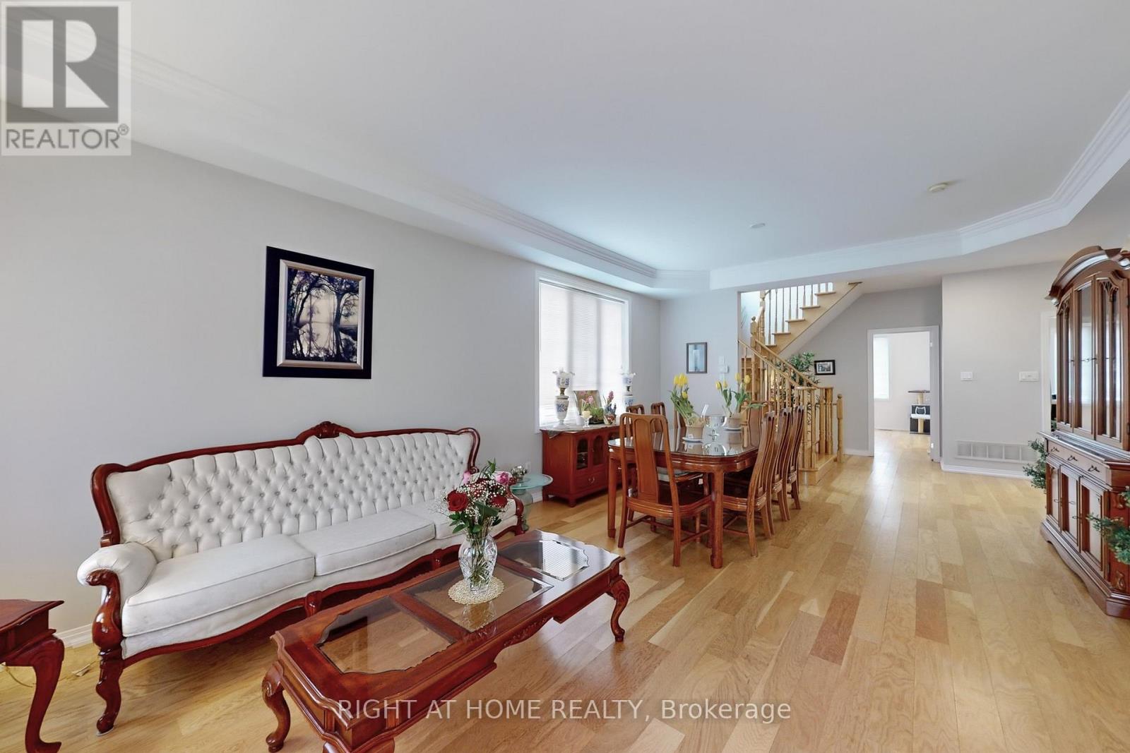 19 Robert Grundy Road, Markham, Ontario  L6C 3A5 - Photo 6 - N12959162