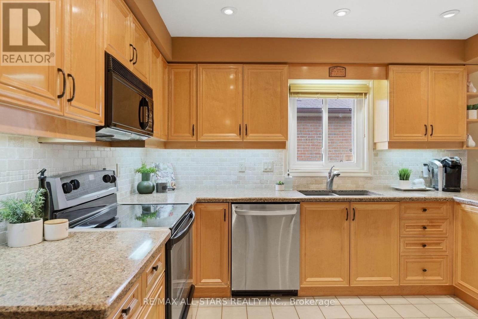 43 Enzo Crescent, Uxbridge, Ontario  L9P 1M3 - Photo 11 - N12959168