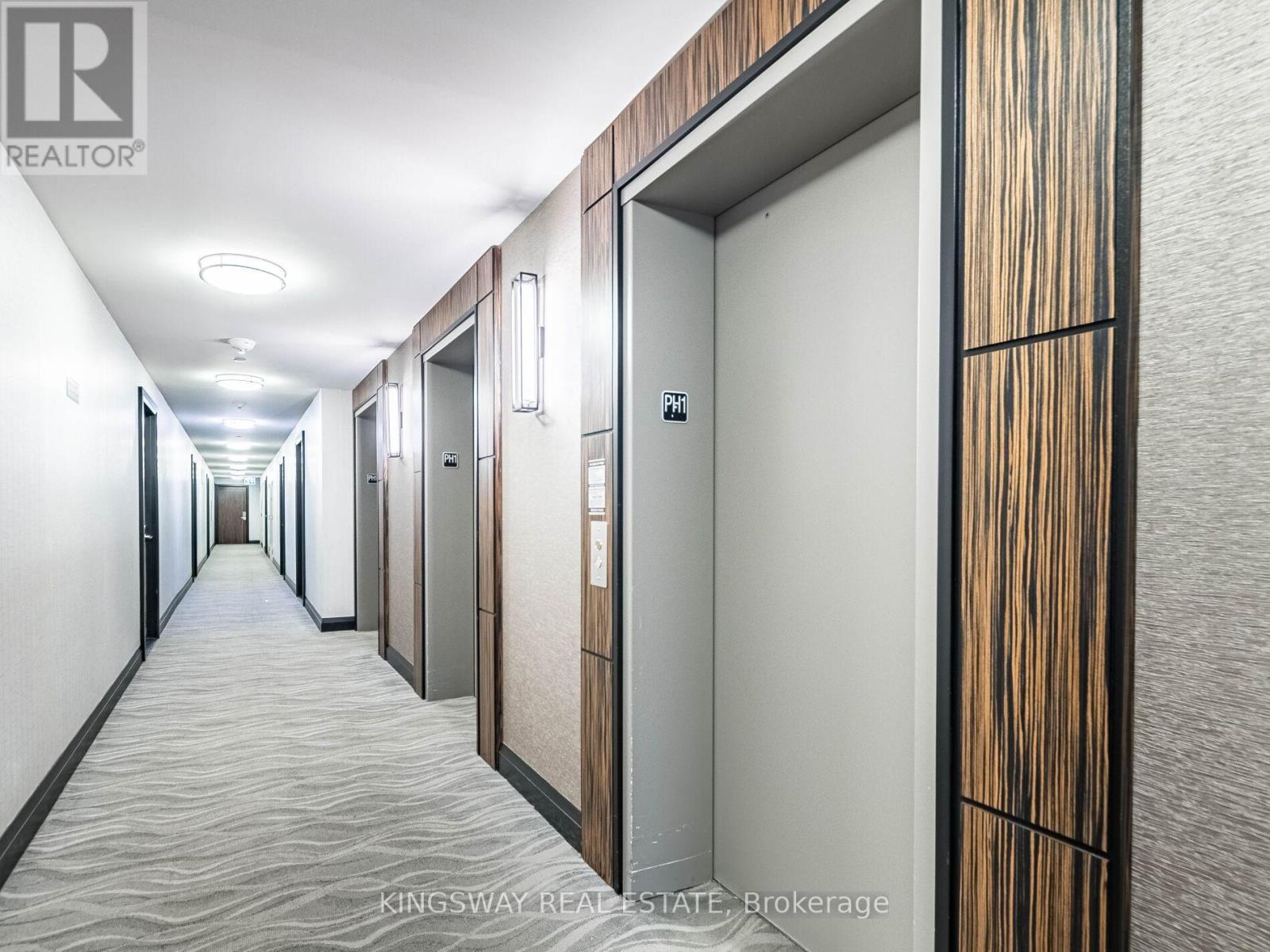 Ph 111 - 349 Rathburn Road, Mississauga, Ontario  L5B 0G9 - Photo 12 - W12959138