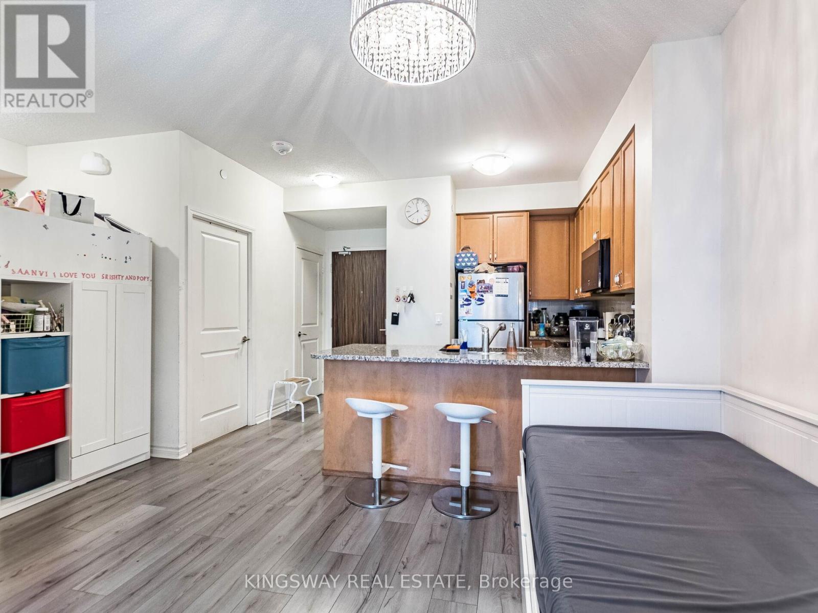 Ph 111 - 349 Rathburn Road, Mississauga, Ontario  L5B 0G9 - Photo 27 - W12959138