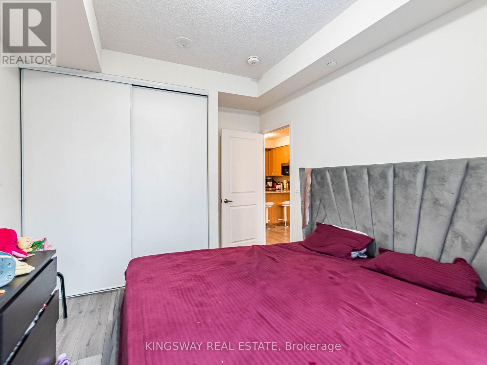 Ph 111 - 349 Rathburn Road, Mississauga, Ontario  L5B 0G9 - Photo 30 - W12959138