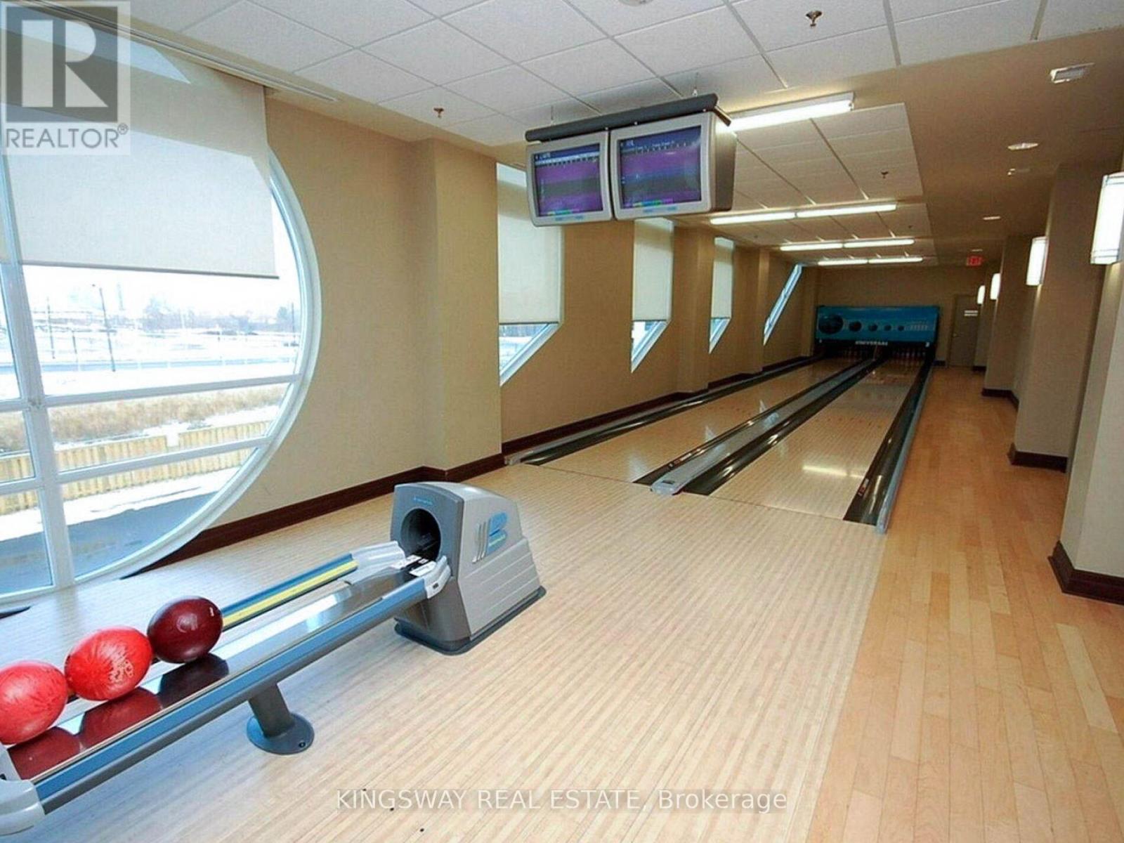 Ph 111 - 349 Rathburn Road, Mississauga, Ontario  L5B 0G9 - Photo 46 - W12959138