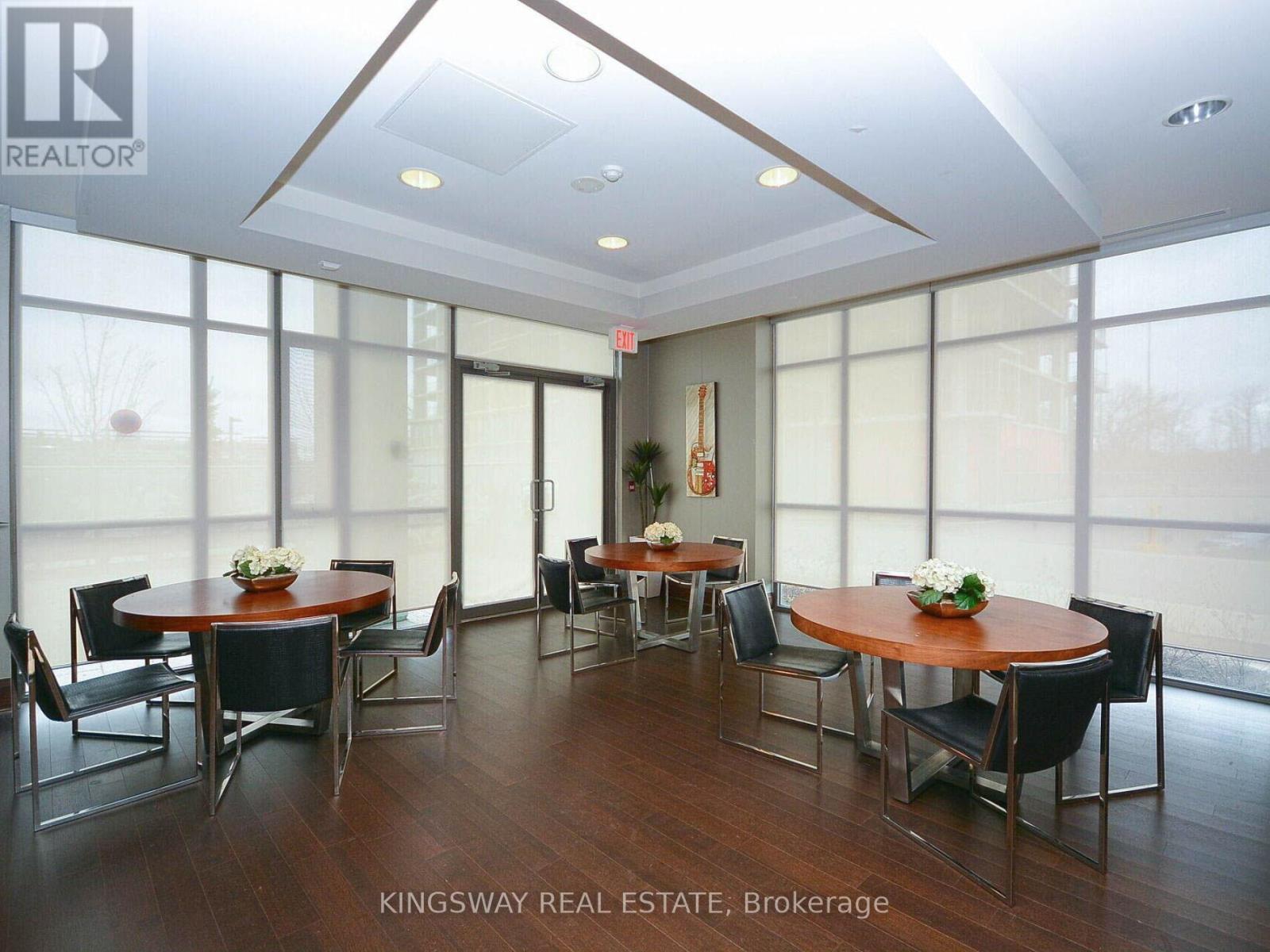 Ph 111 - 349 Rathburn Road, Mississauga, Ontario  L5B 0G9 - Photo 48 - W12959138