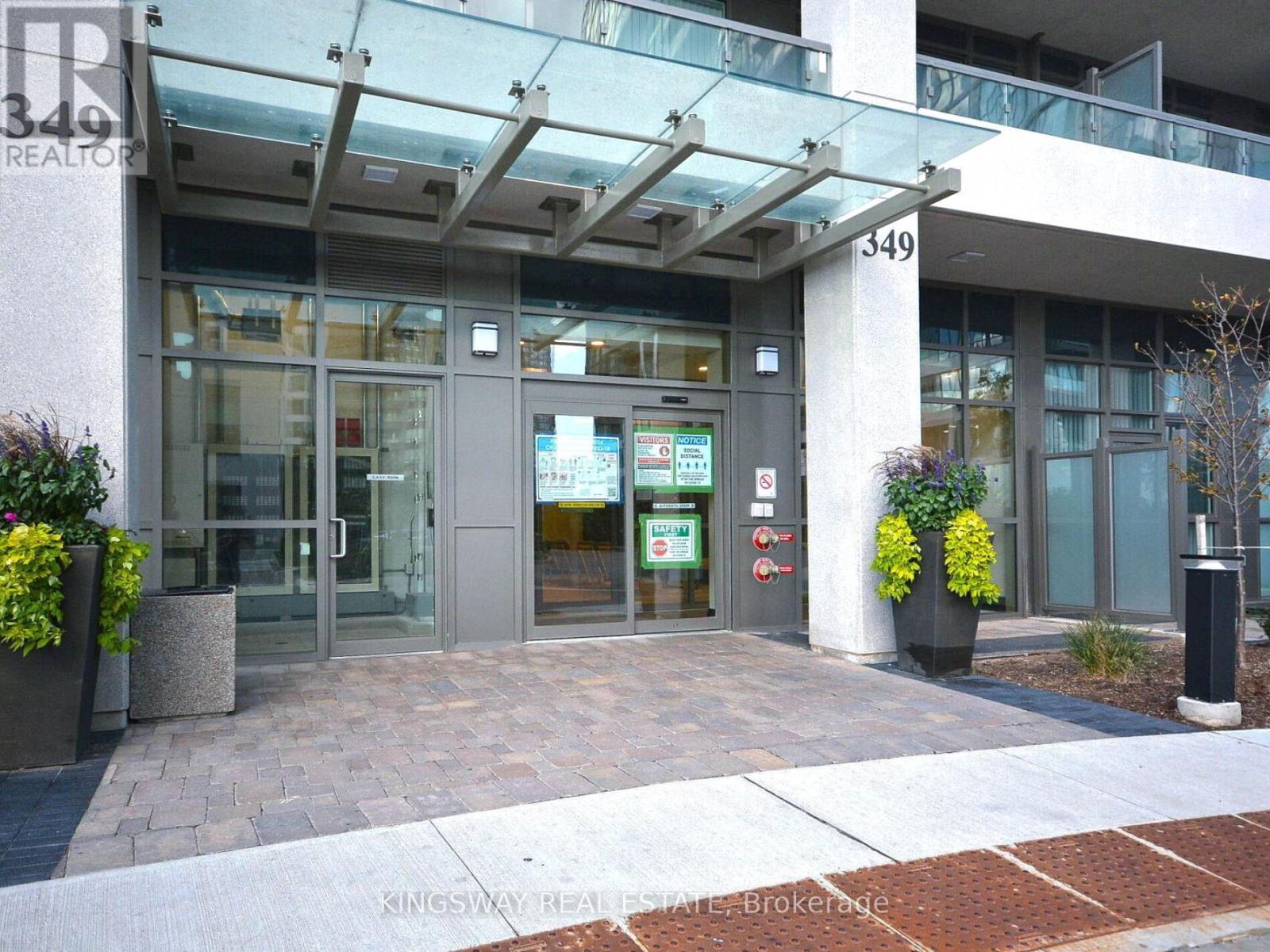 Ph 111 - 349 Rathburn Road, Mississauga, Ontario  L5B 0G9 - Photo 6 - W12959138