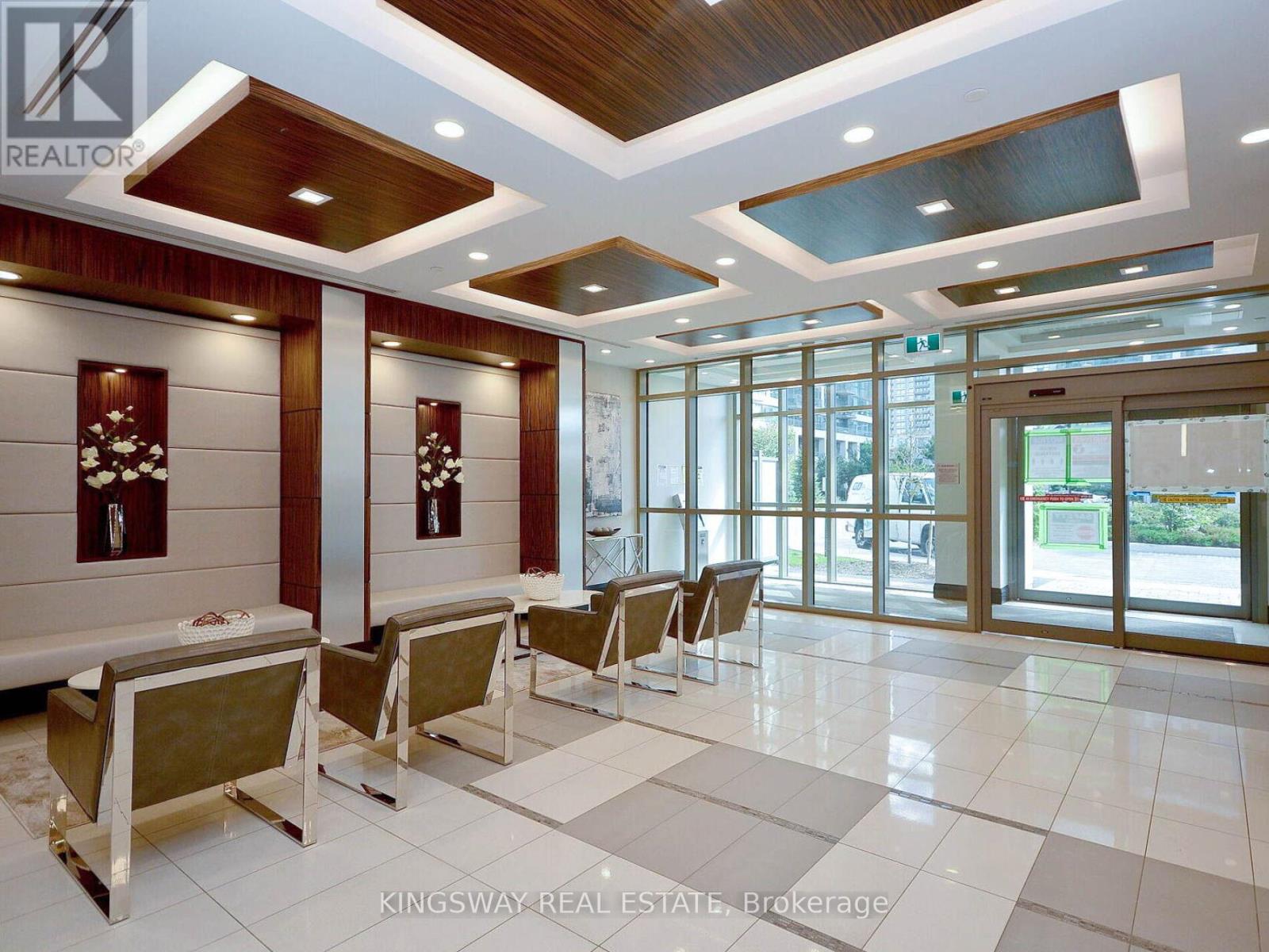 Ph 111 - 349 Rathburn Road, Mississauga, Ontario  L5B 0G9 - Photo 9 - W12959138