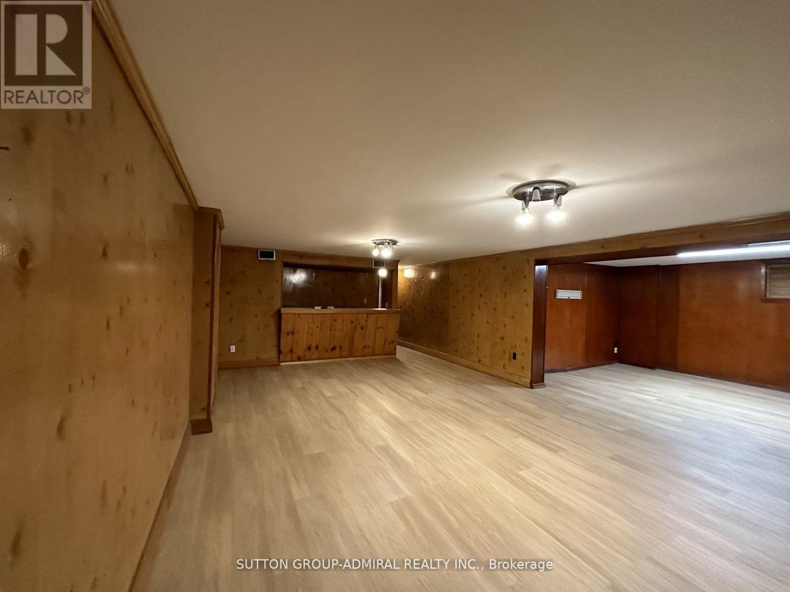 97 Valecrest Drive, Toronto, Ontario  M9A 4P5 - Photo 15 - W12959150