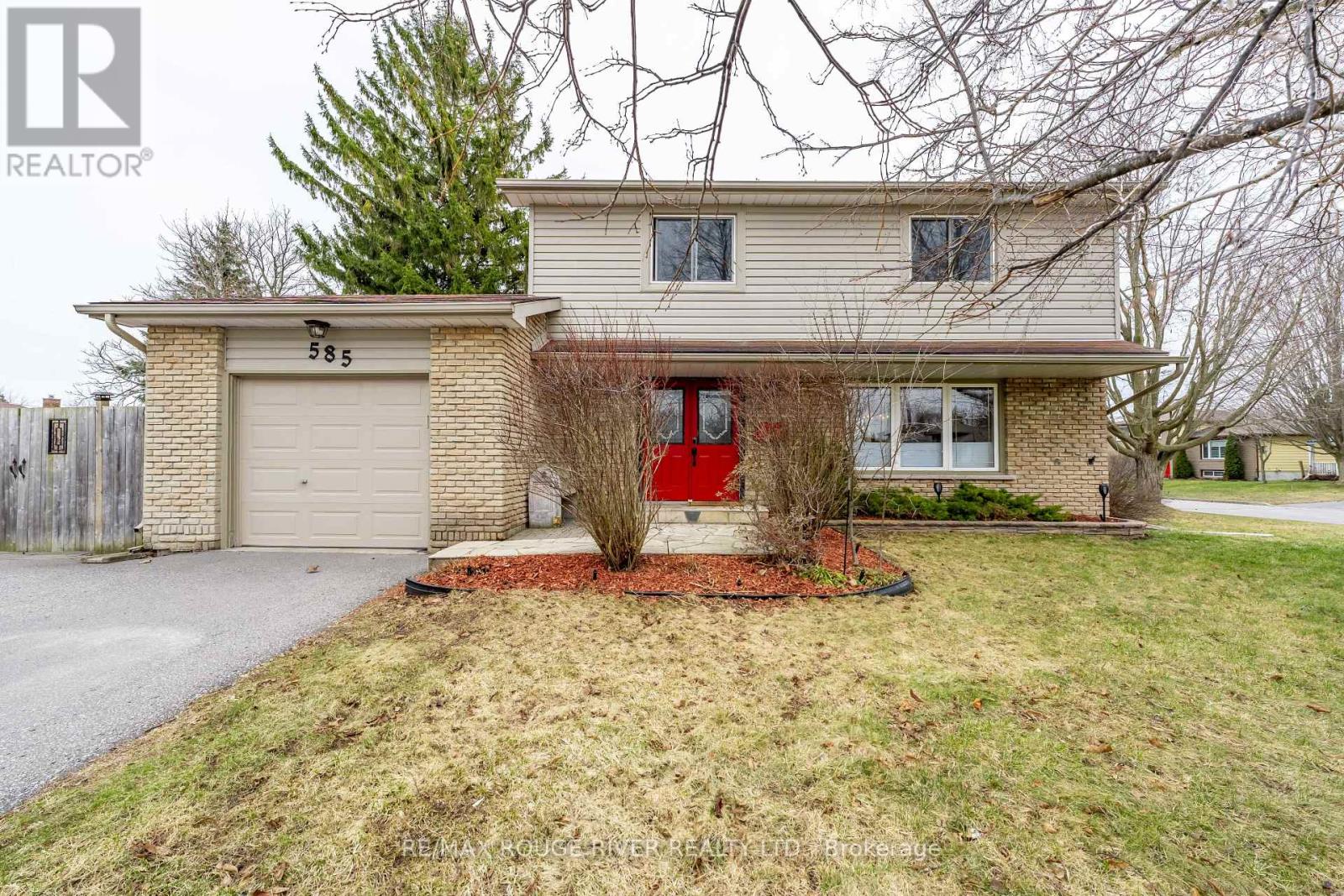 585 Burwash Street, Cobourg, Ontario  K9A 1Y7 - Photo 2 - X12806796