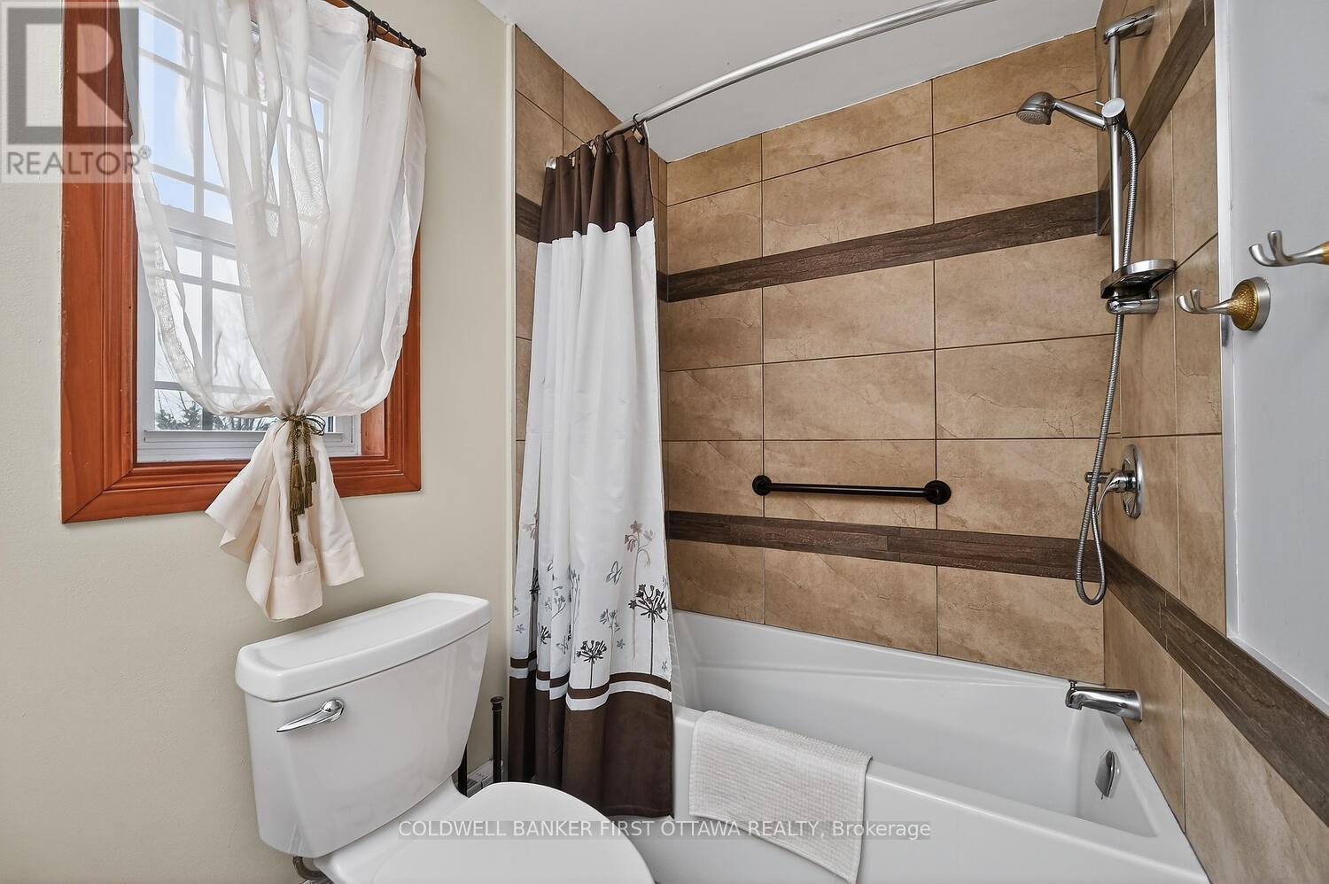 22 Poole Creek Crescent, Ottawa, Ontario  K2S 1T6 - Photo 22 - X12836098