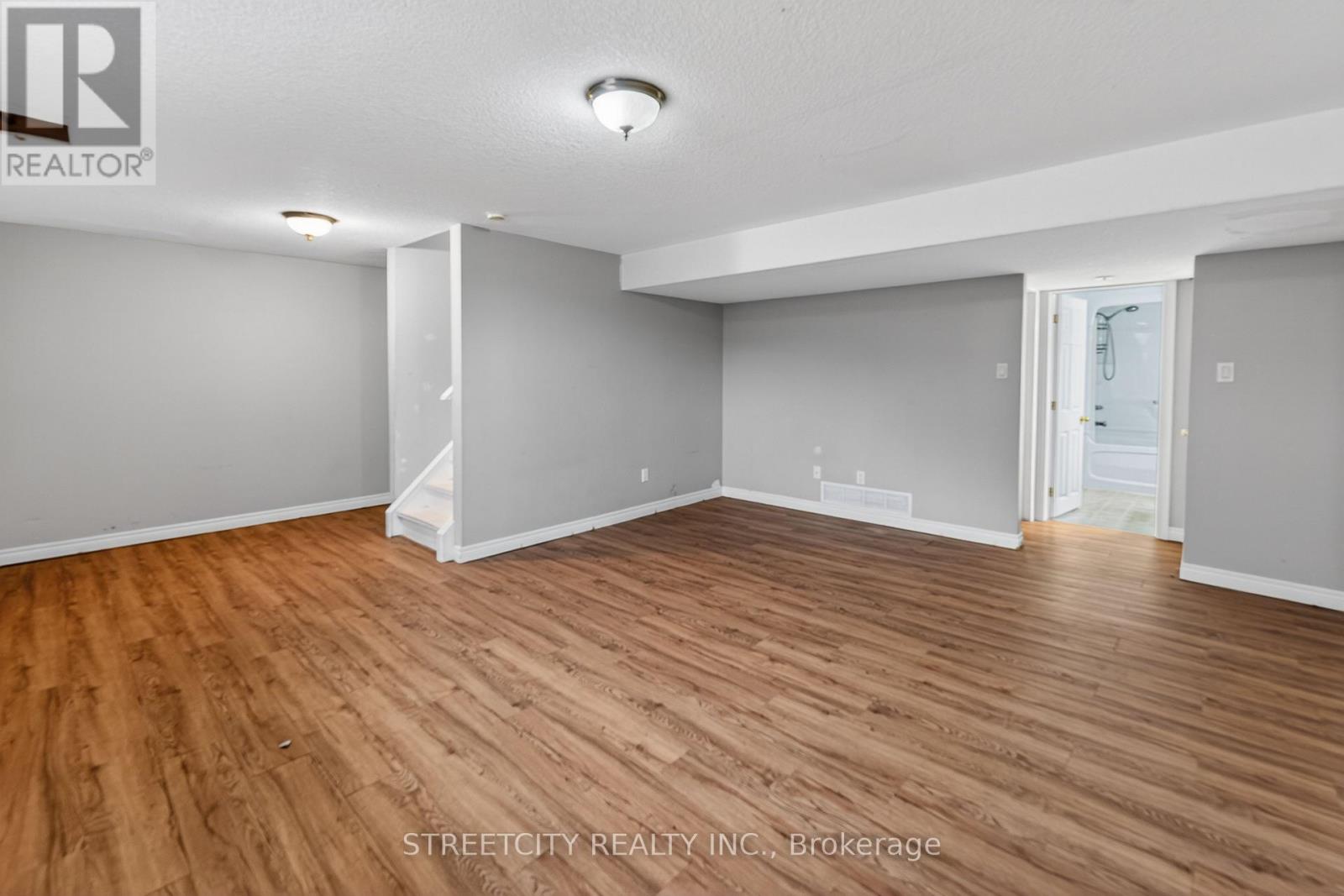 36 Glenview Court, St. Thomas, Ontario  N5P 4N9 - Photo 20 - X12959178