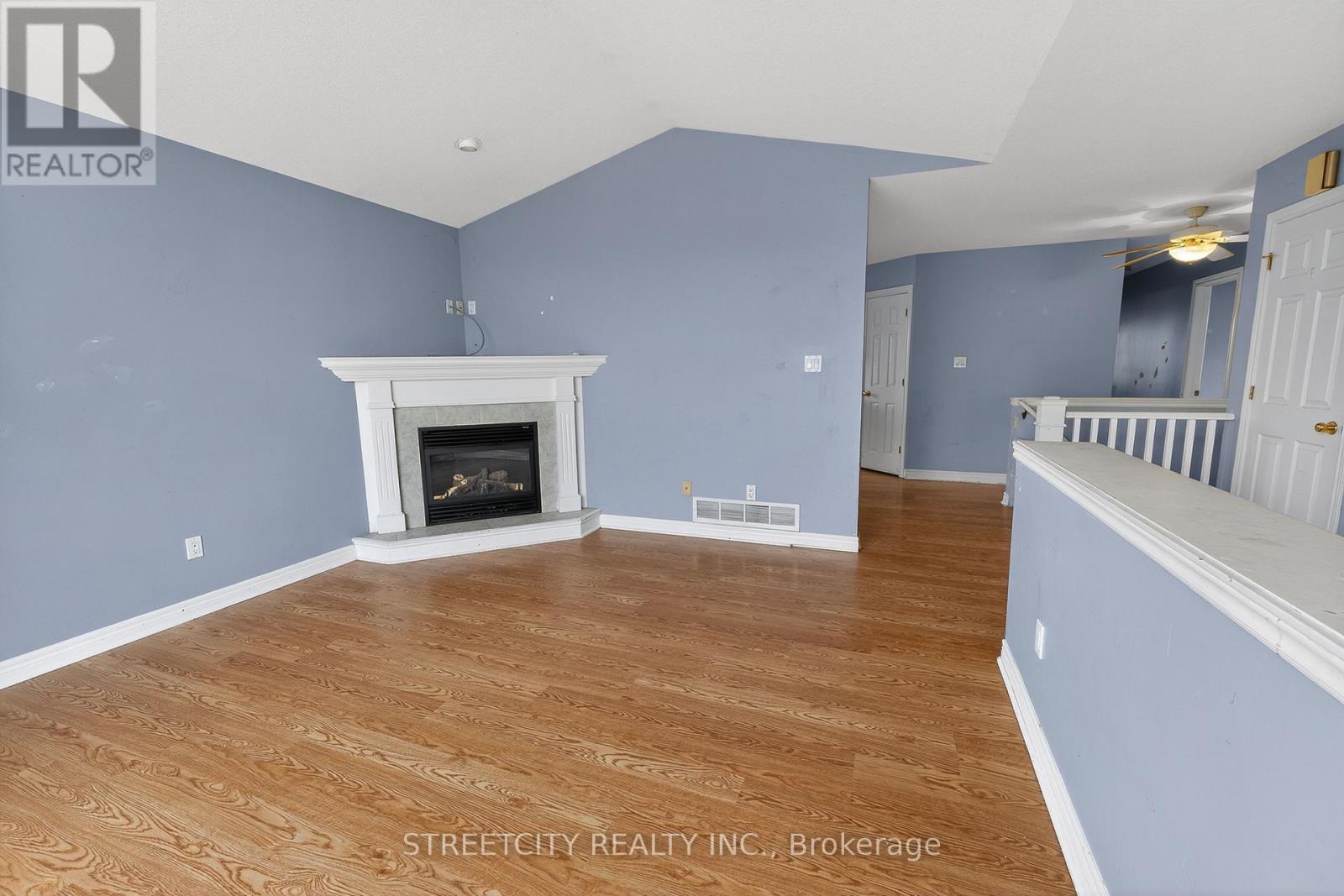 36 Glenview Court, St. Thomas, Ontario  N5P 4N9 - Photo 4 - X12959178