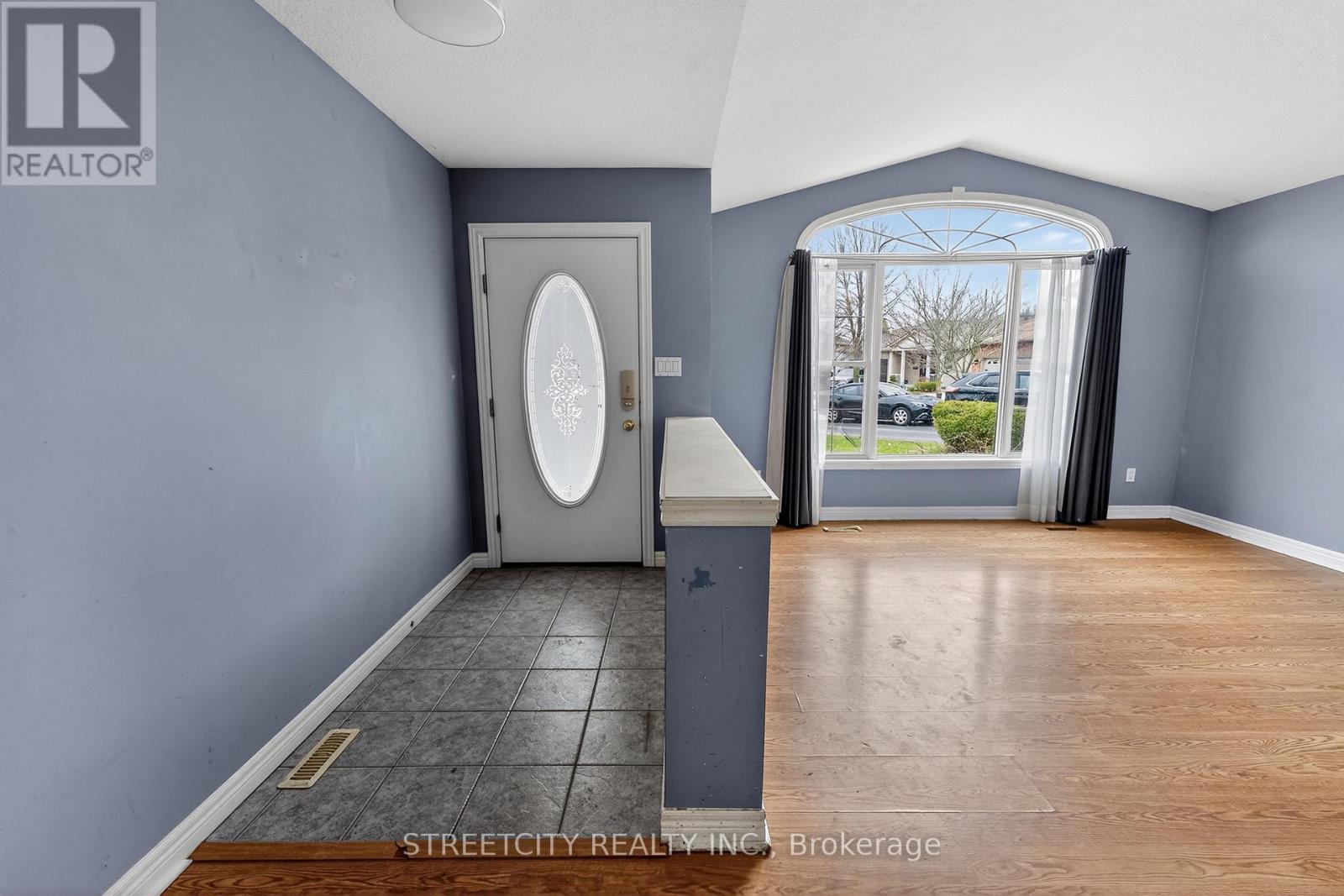 36 Glenview Court, St. Thomas, Ontario  N5P 4N9 - Photo 7 - X12959178