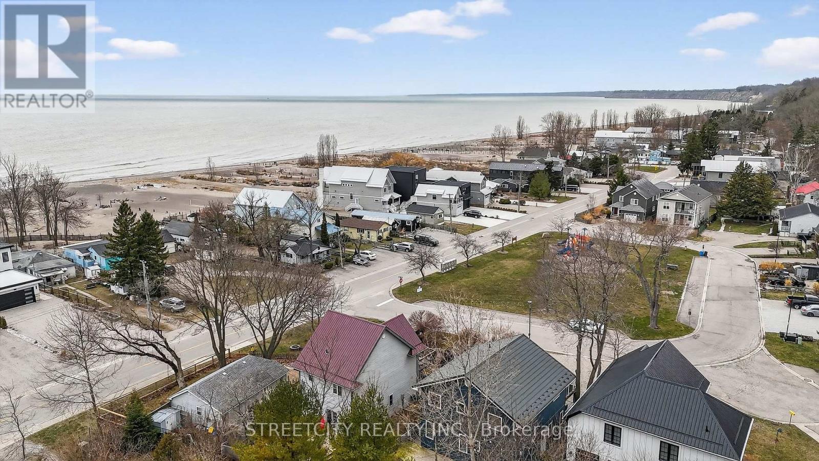 387 Stanley Park Drive, Central Elgin, Ontario  N5L 1E6 - Photo 3 - X12959194