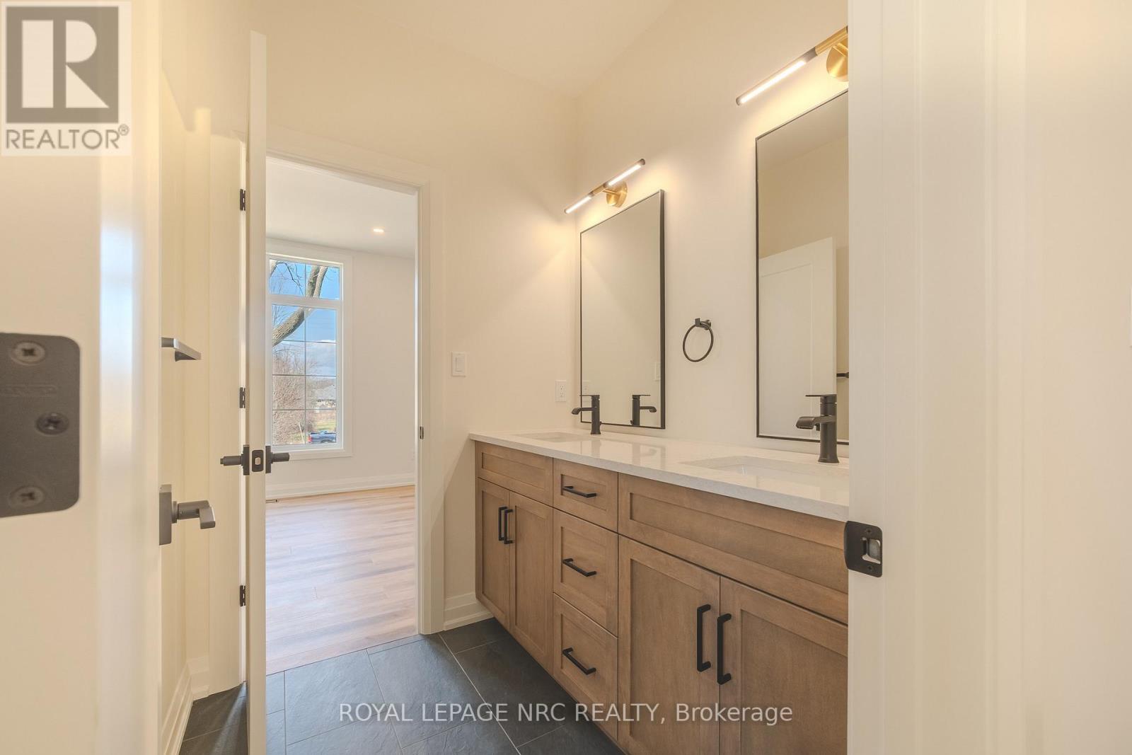 4180 Fly Road, Lincoln, Ontario  L0R 1G0 - Photo 29 - X12957280