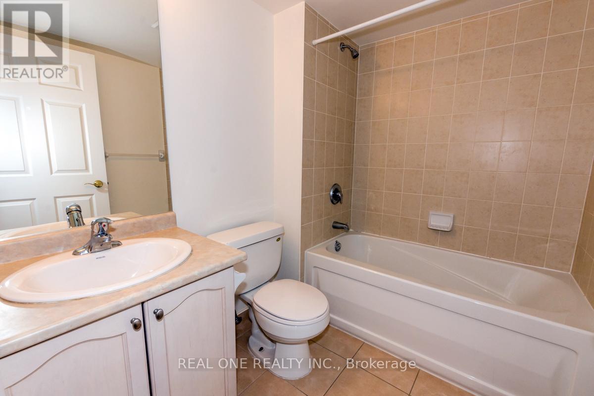 1011 - 51 Lower Simcoe Street, Toronto, Ontario  M5J 3A2 - Photo 10 - C12955466