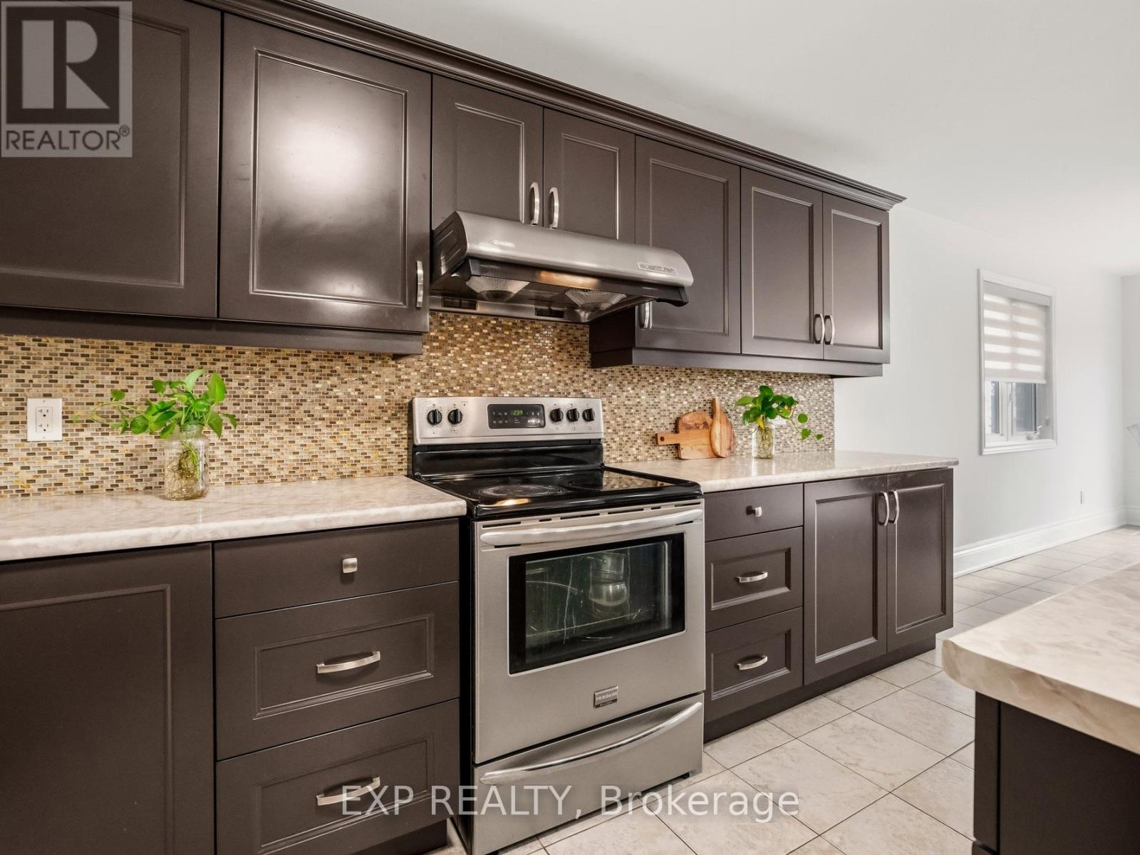 8667 Jennifer Crescent, Niagara Falls, Ontario  L2H 0B2 - Photo 16 - X12959210