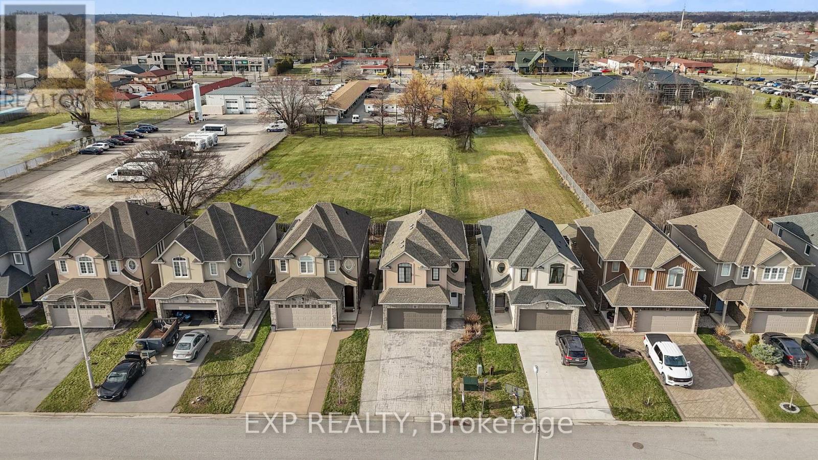 8667 Jennifer Crescent, Niagara Falls, Ontario  L2H 0B2 - Photo 3 - X12959210