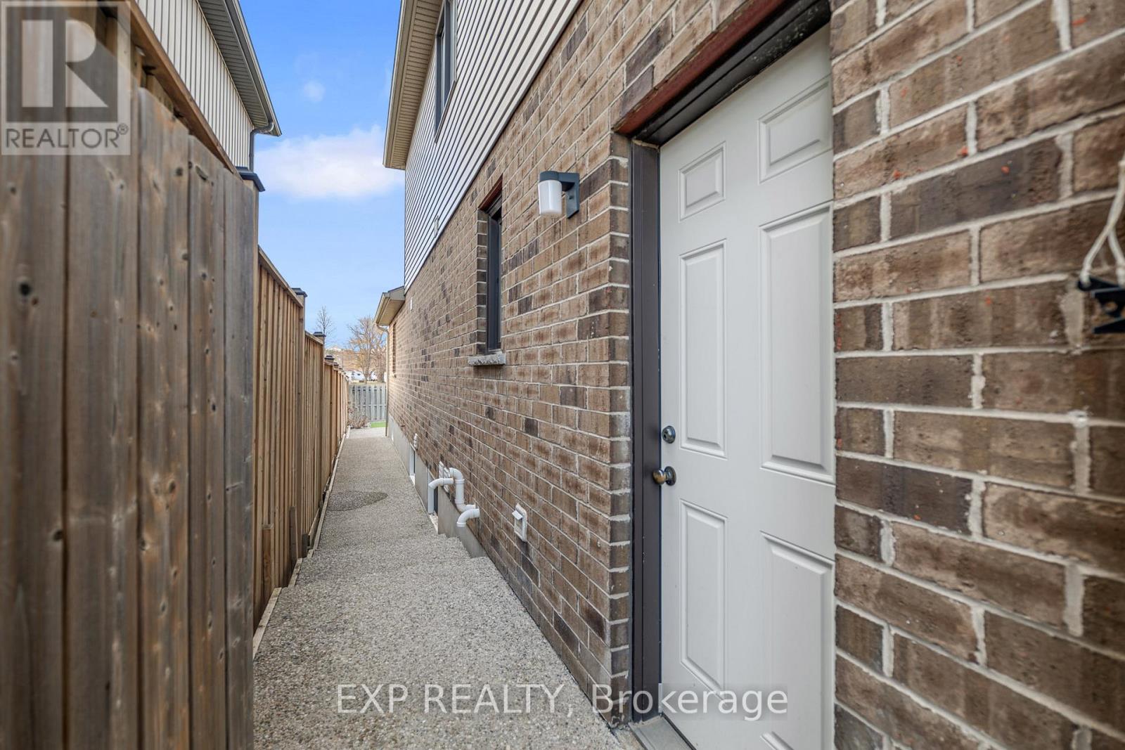 8667 Jennifer Crescent, Niagara Falls, Ontario  L2H 0B2 - Photo 43 - X12959210