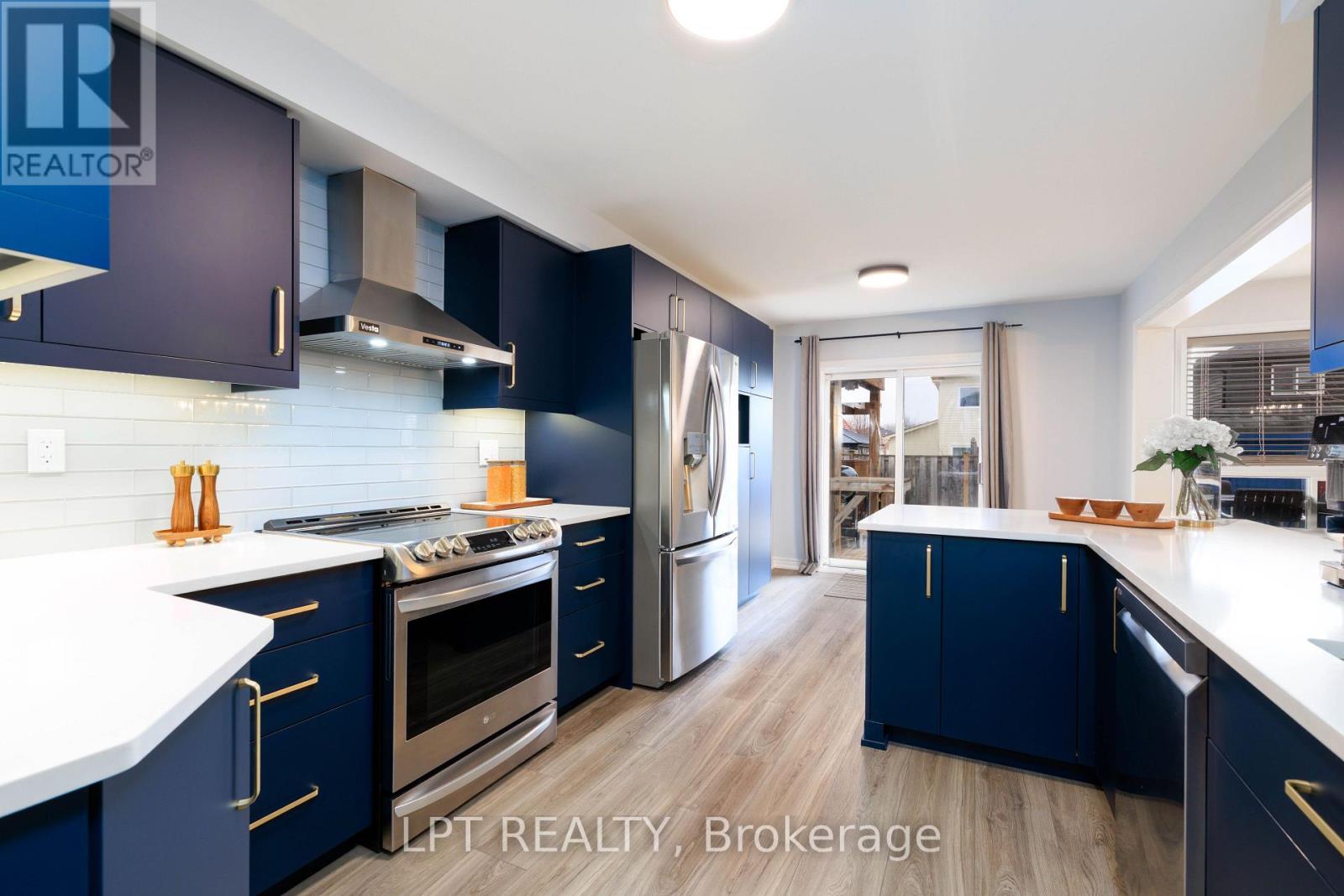 51 Catherine Drive, Barrie, Ontario  L4N 0H1 - Photo 12 - S12949150