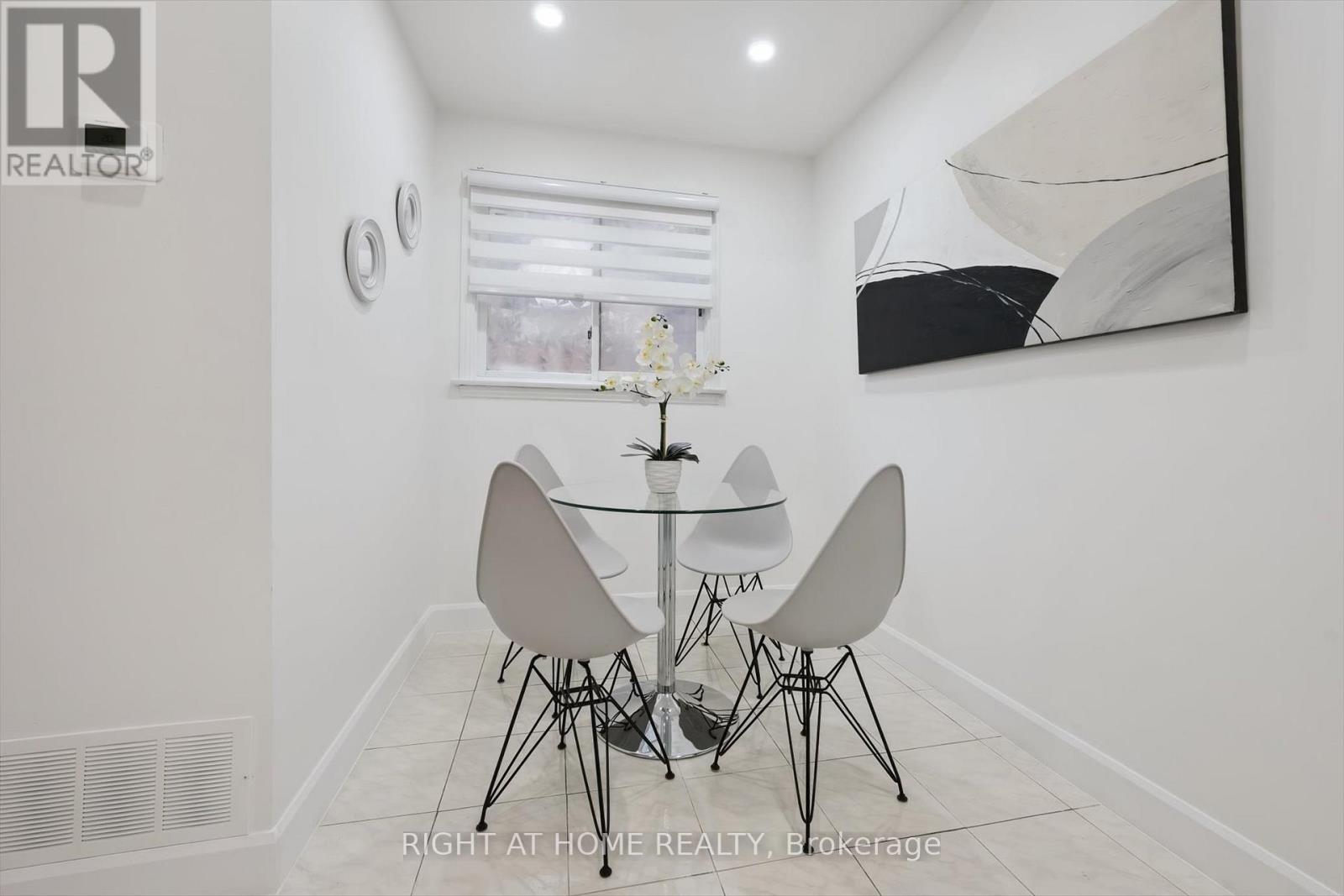 1 Auburn Avenue, Toronto, Ontario  M6H 2L6 - Photo 13 - W12865390