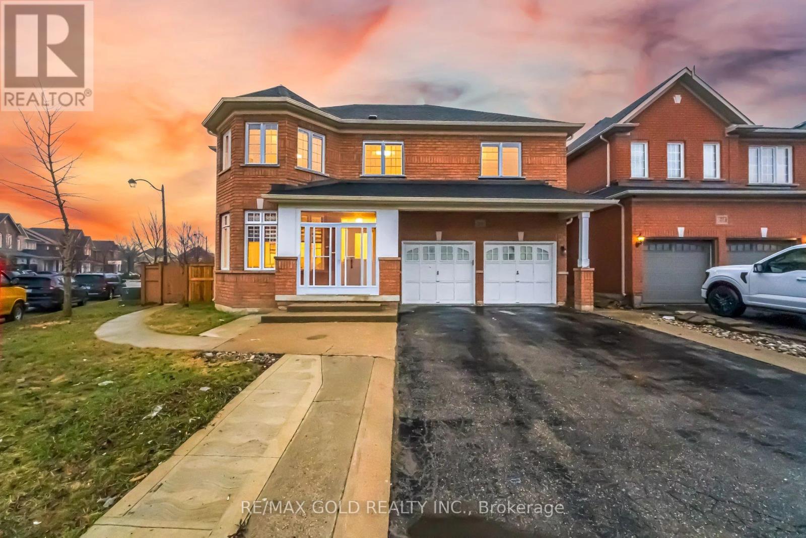 29 LAURENTIDE CRESCENT, Brampton, Ontario