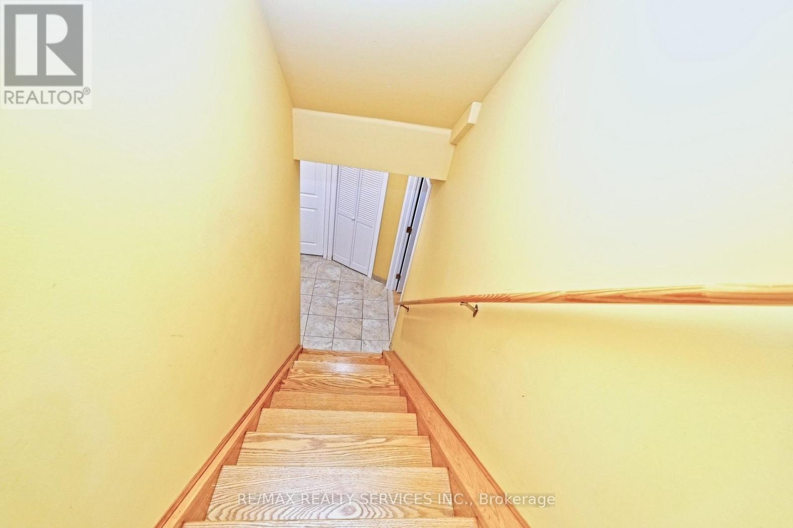 32 Ashdale Road, Brampton, Ontario  L6Y 5M7 - Photo 34 - W12955484