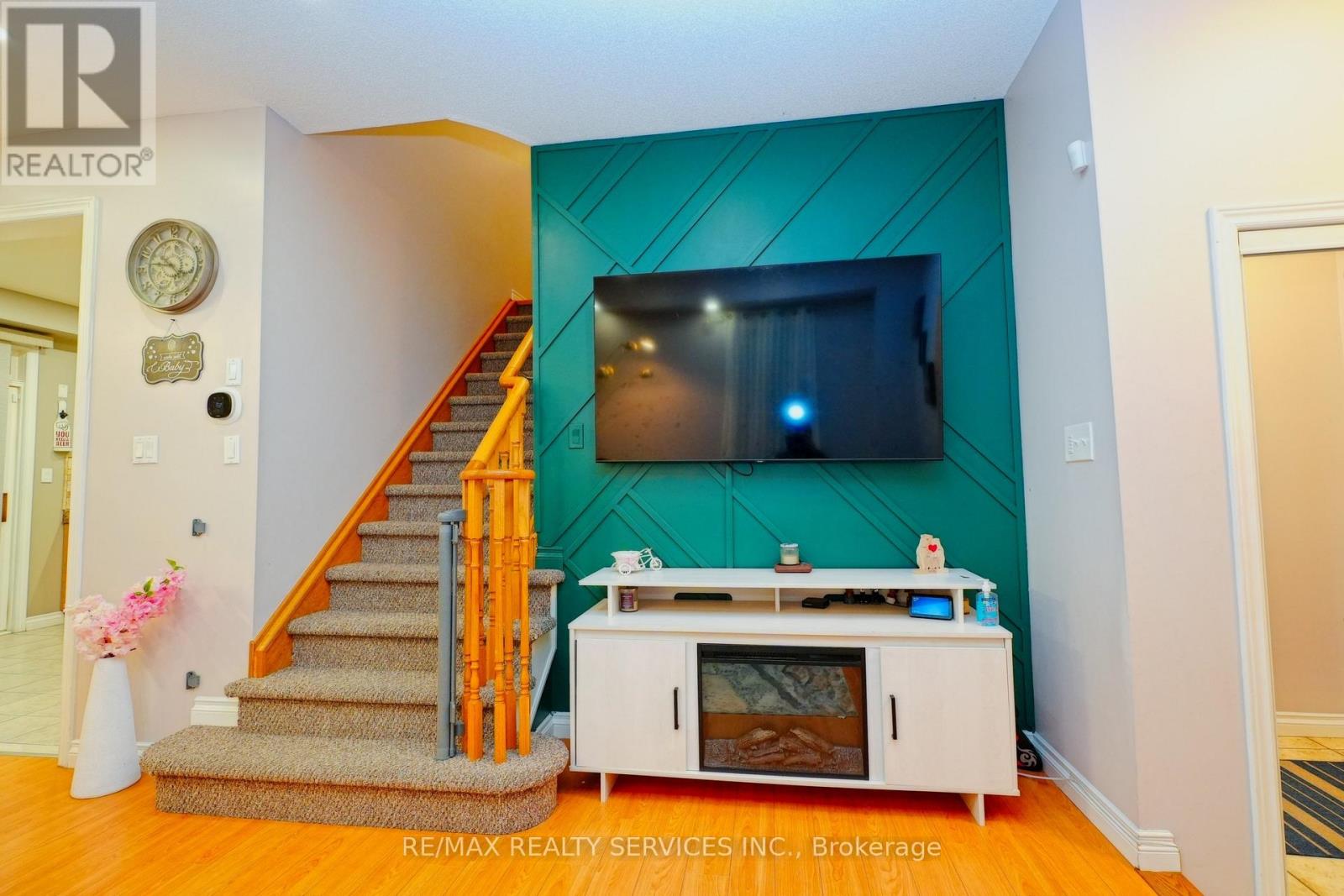 32 Ashdale Road, Brampton, Ontario  L6Y 5M7 - Photo 10 - W12955484