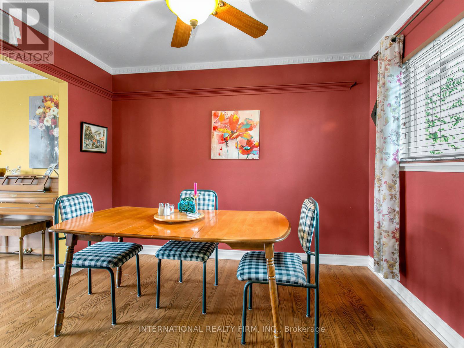 5 Castlebar Road, Toronto, Ontario  M8Z 2J4 - Photo 10 - W12955504