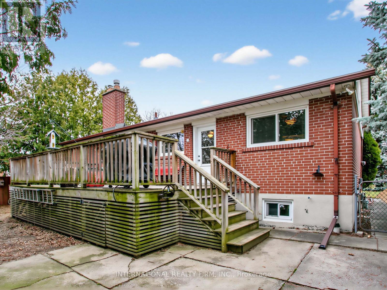 5 Castlebar Road, Toronto, Ontario  M8Z 2J4 - Photo 35 - W12955504