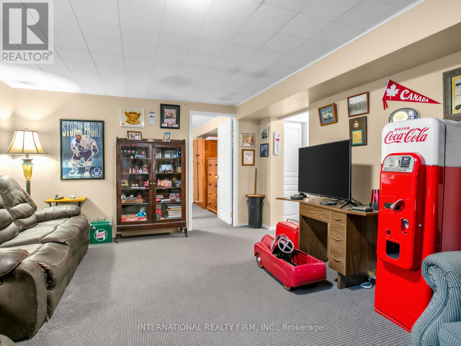 5 Castlebar Road, Toronto, Ontario  M8Z 2J4 - Photo 28 - W12955504