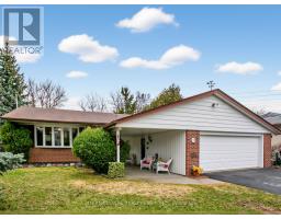 5 CASTLEBAR ROAD, Toronto, Ontario