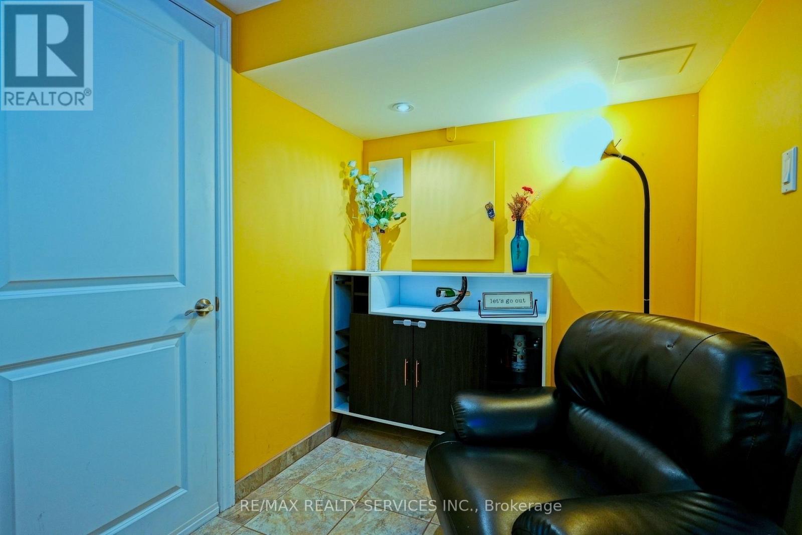 32 Ashdale Road, Brampton, Ontario  L6Y 5M7 - Photo 39 - W12955484