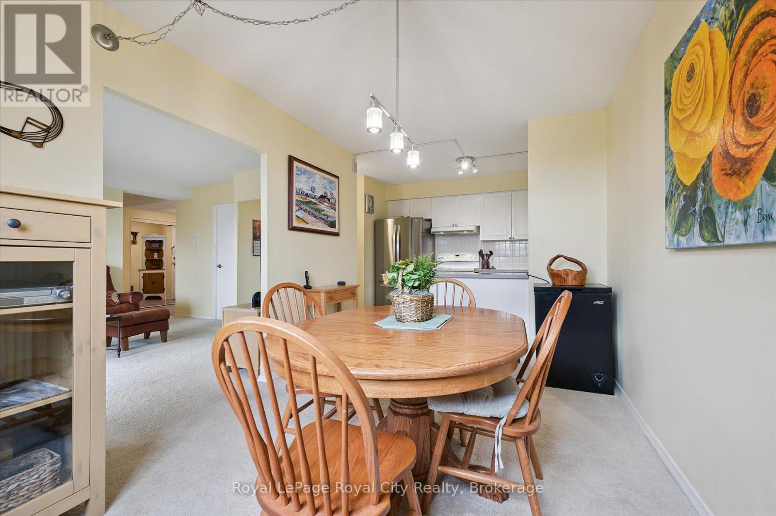 403 - 93 Westwood Road, Guelph, Ontario  N1H 7J7 - Photo 8 - X12959218