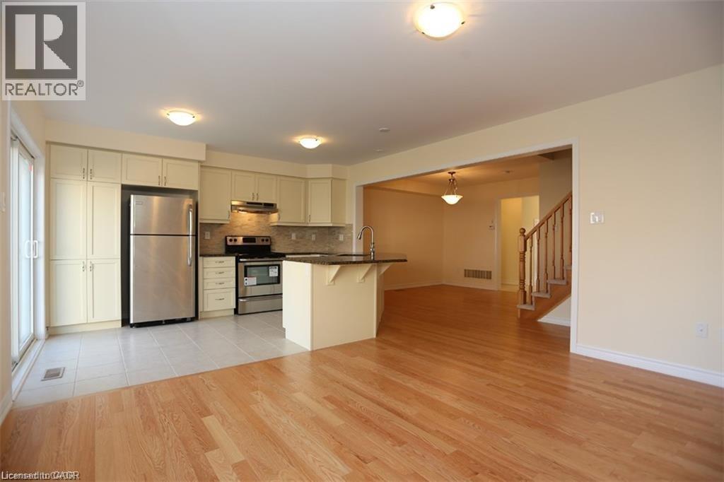 155 West Oak Trail, Kitchener, Ontario  N2R 1R4 - Photo 4 - 40817278