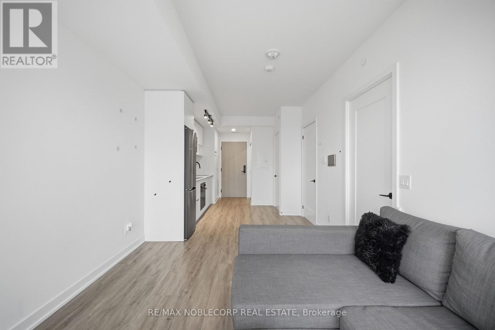 824 - 5 Defries Street, Toronto (Regent Park), Ontario  M5A 3R4 - Photo 15 - C12959198