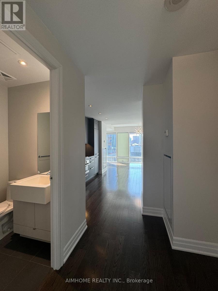 1006 - 8 The Esplanade Avenue, Toronto, Ontario  M5E 0A6 - Photo 7 - C12959216