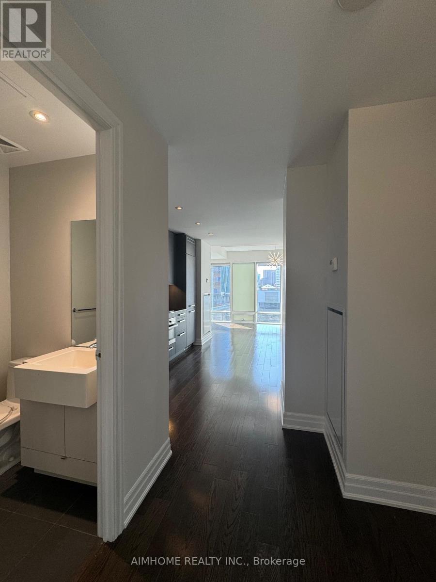 1006 - 8 The Esplanade Avenue, Toronto (Waterfront Communities), Ontario  M5E 0A6 - Photo 7 - C12959220