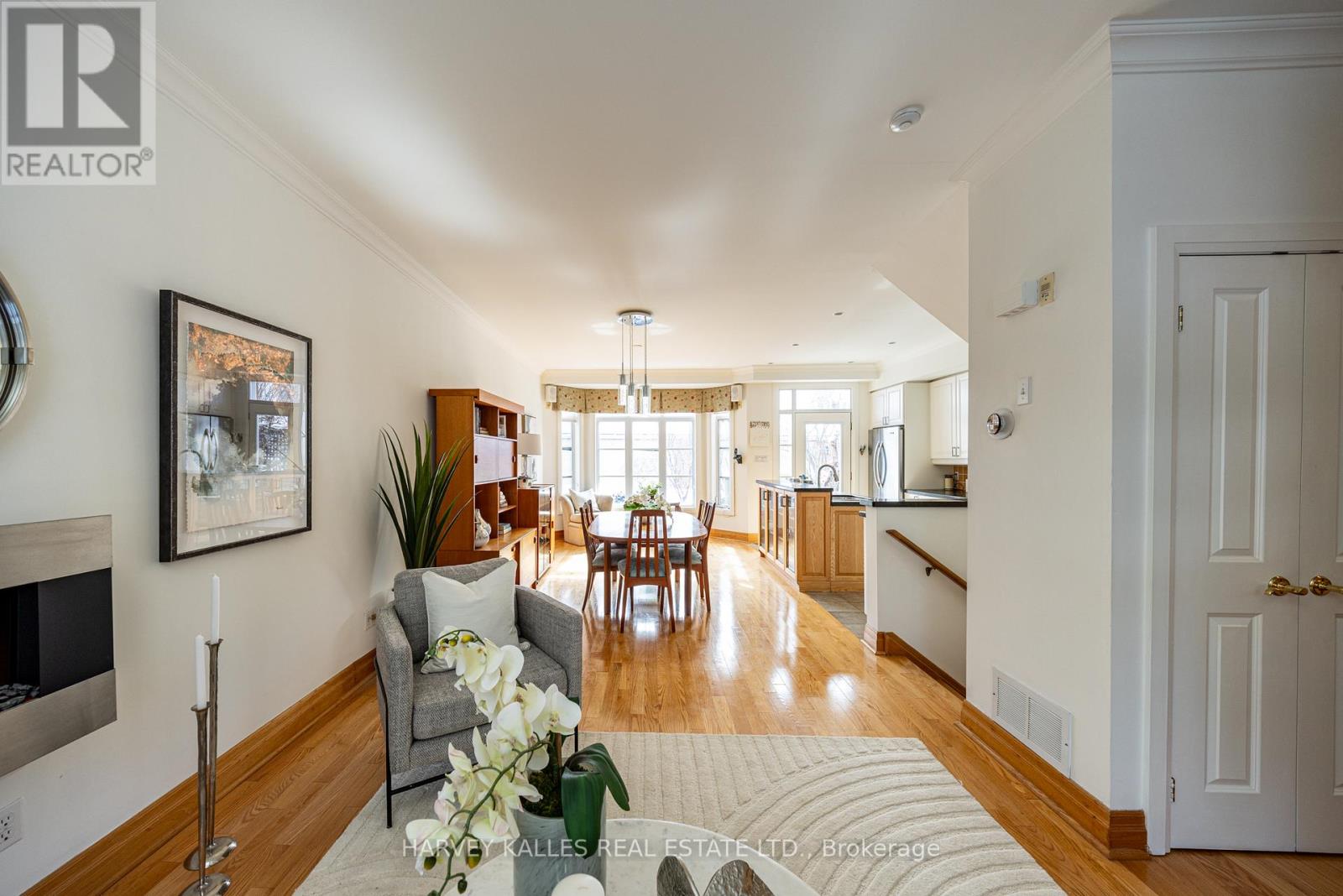 51 Shaftesbury Avenue, Toronto, Ontario  M4T 3B3 - Photo 10 - C12959222