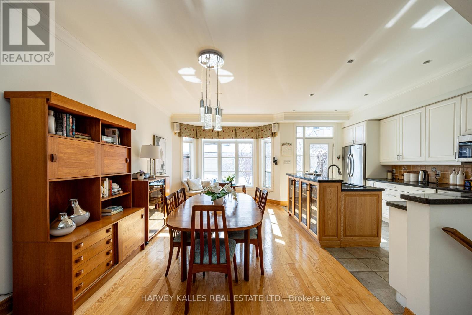 51 Shaftesbury Avenue, Toronto, Ontario  M4T 3B3 - Photo 11 - C12959222