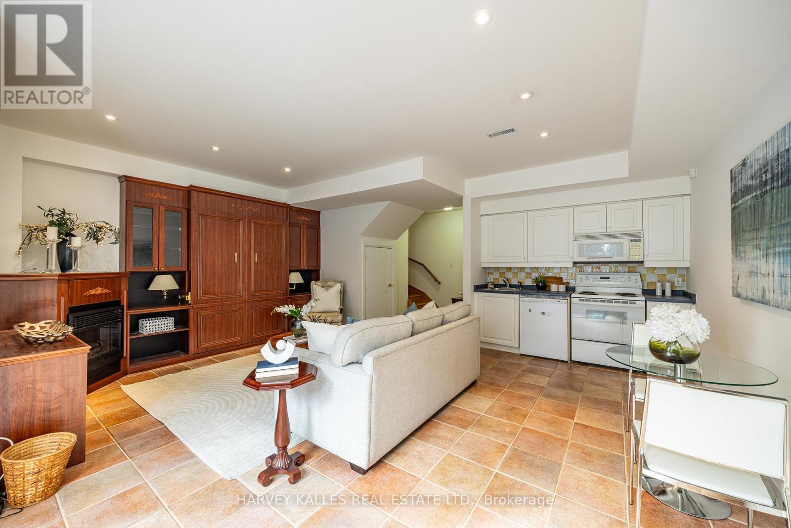 51 Shaftesbury Avenue, Toronto, Ontario  M4T 3B3 - Photo 44 - C12959222