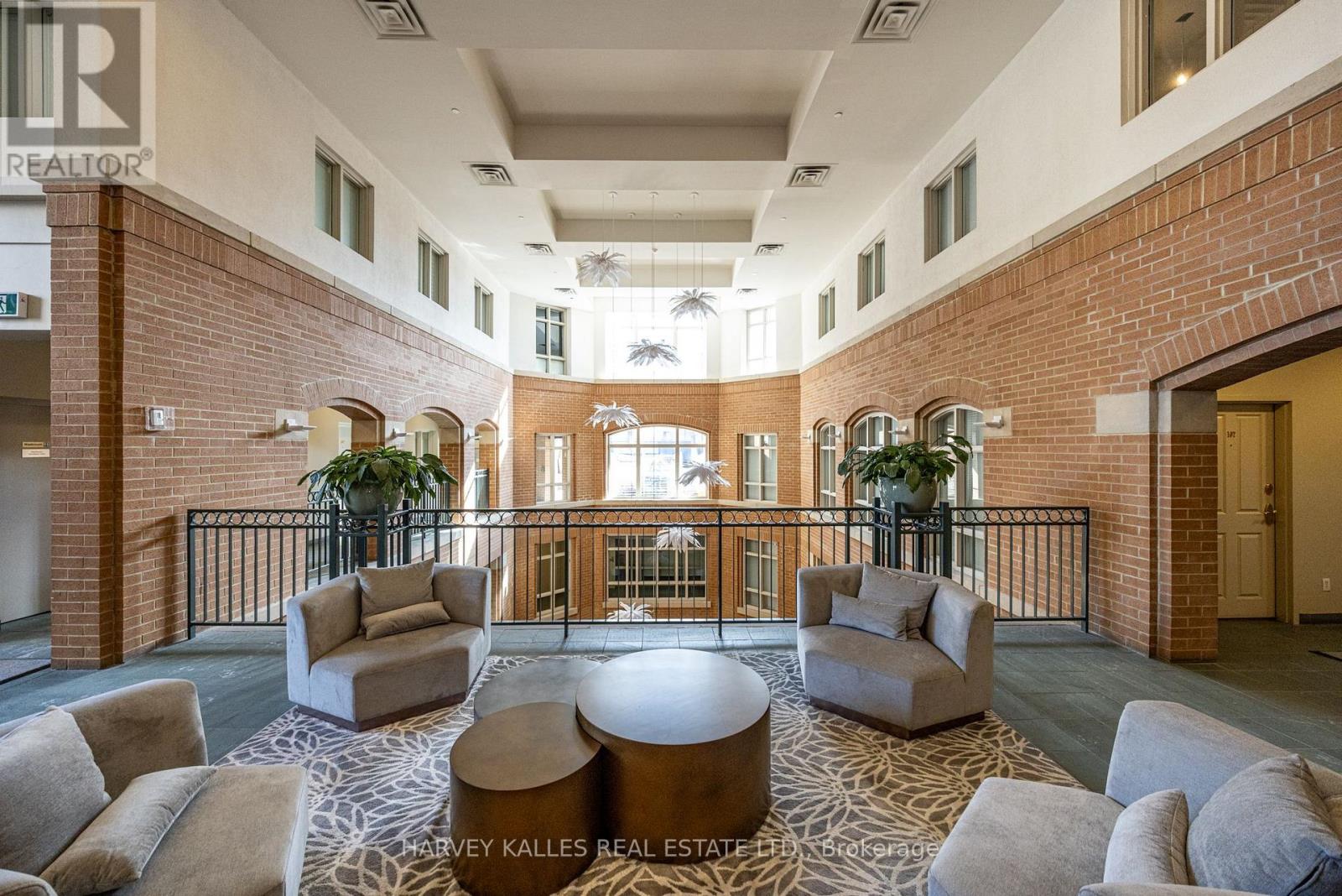 51 Shaftesbury Avenue, Toronto, Ontario  M4T 3B3 - Photo 47 - C12959222